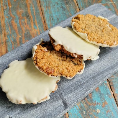 Iced Oatmeal Cookie